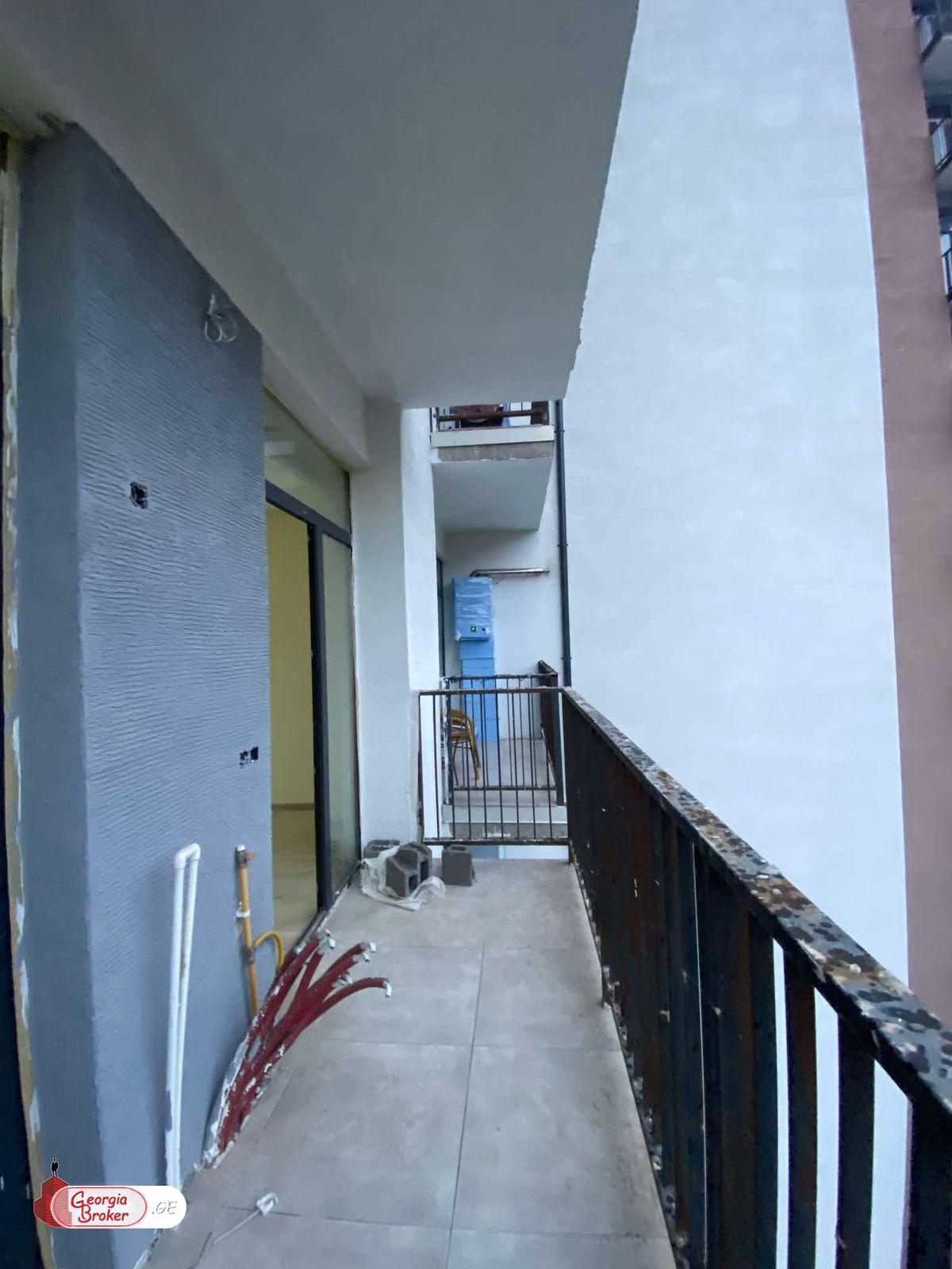 nearly repaired 2-room apartment for sale